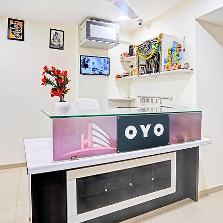 Hotel O Himalaya Inn Ahmedabad Exteriör bild