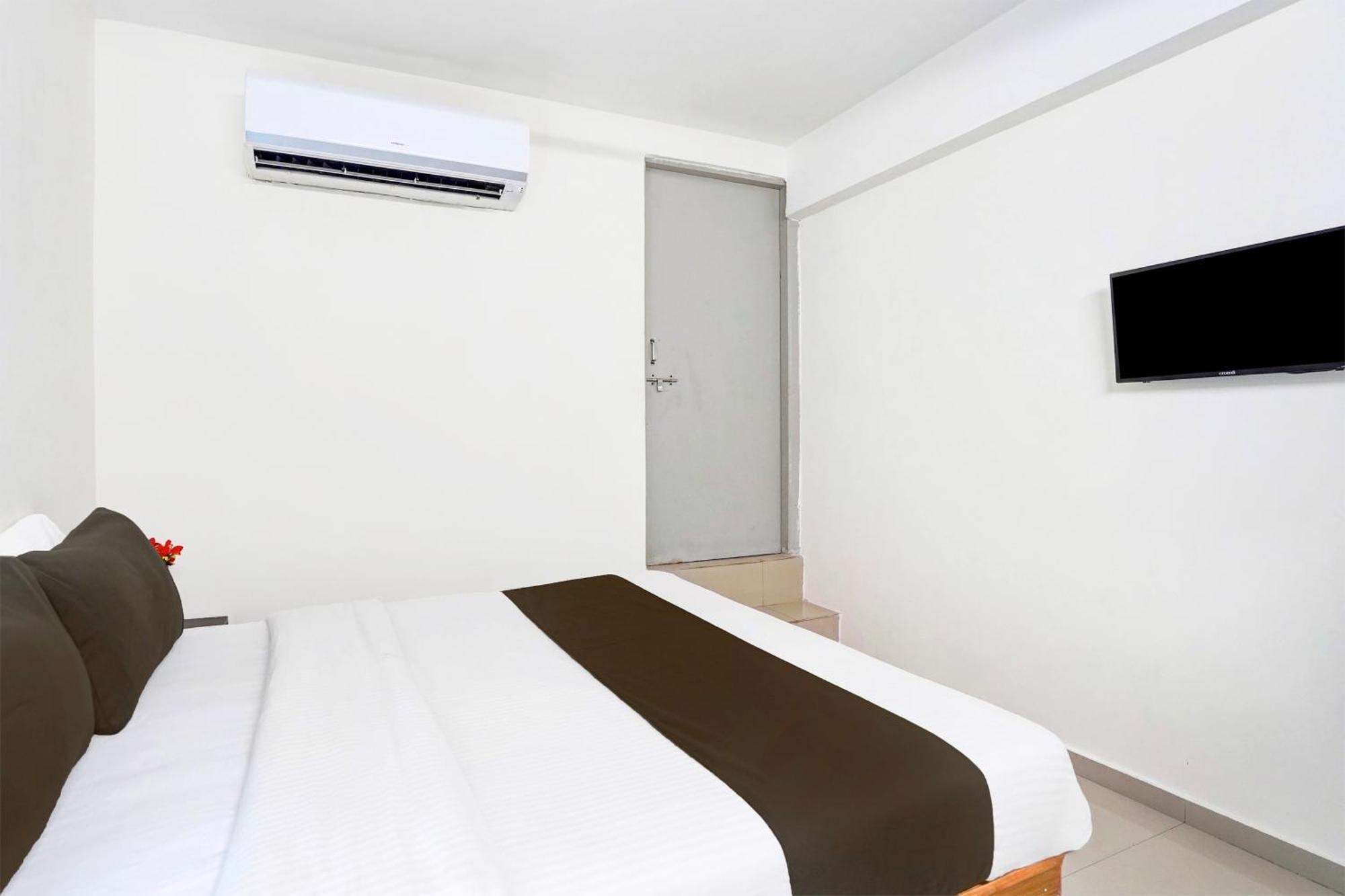 Hotel O Himalaya Inn Ahmedabad Exteriör bild